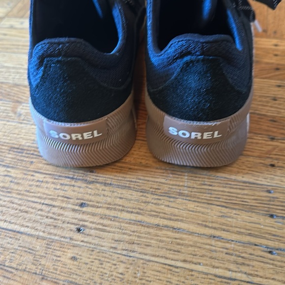 Sorel runners - Picture 3 of 3